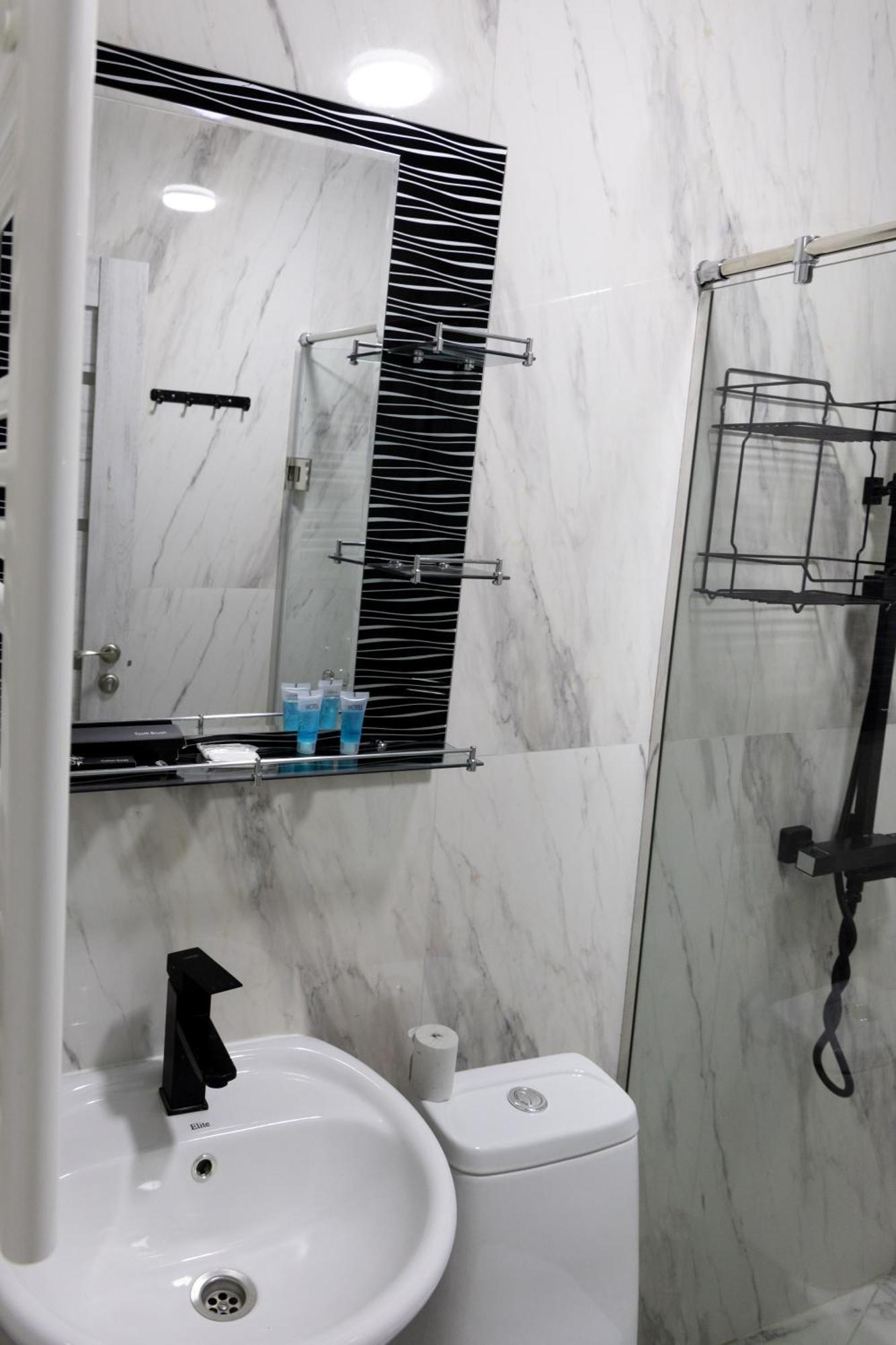 Gladzor Hotel Esterno foto